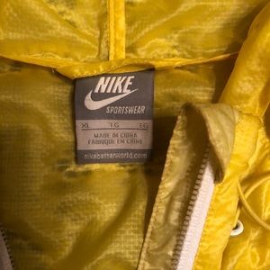 Nike sport windbreaker